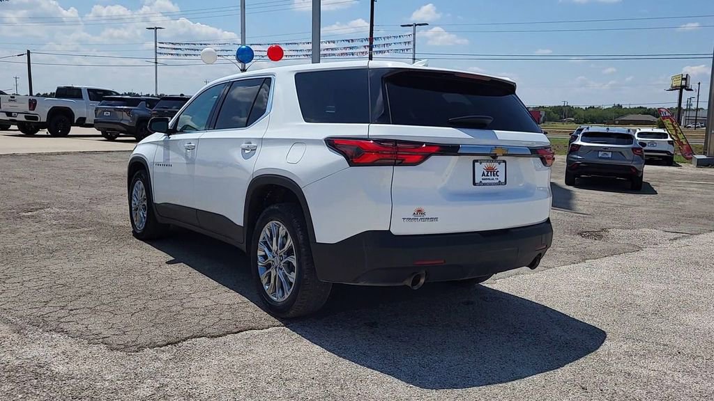 2022 Chevrolet Traverse LS photo 4