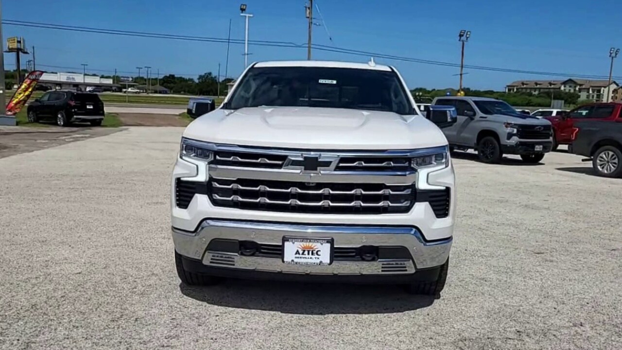 2025 Chevrolet Silverado 1500 LTZ - Photo 29