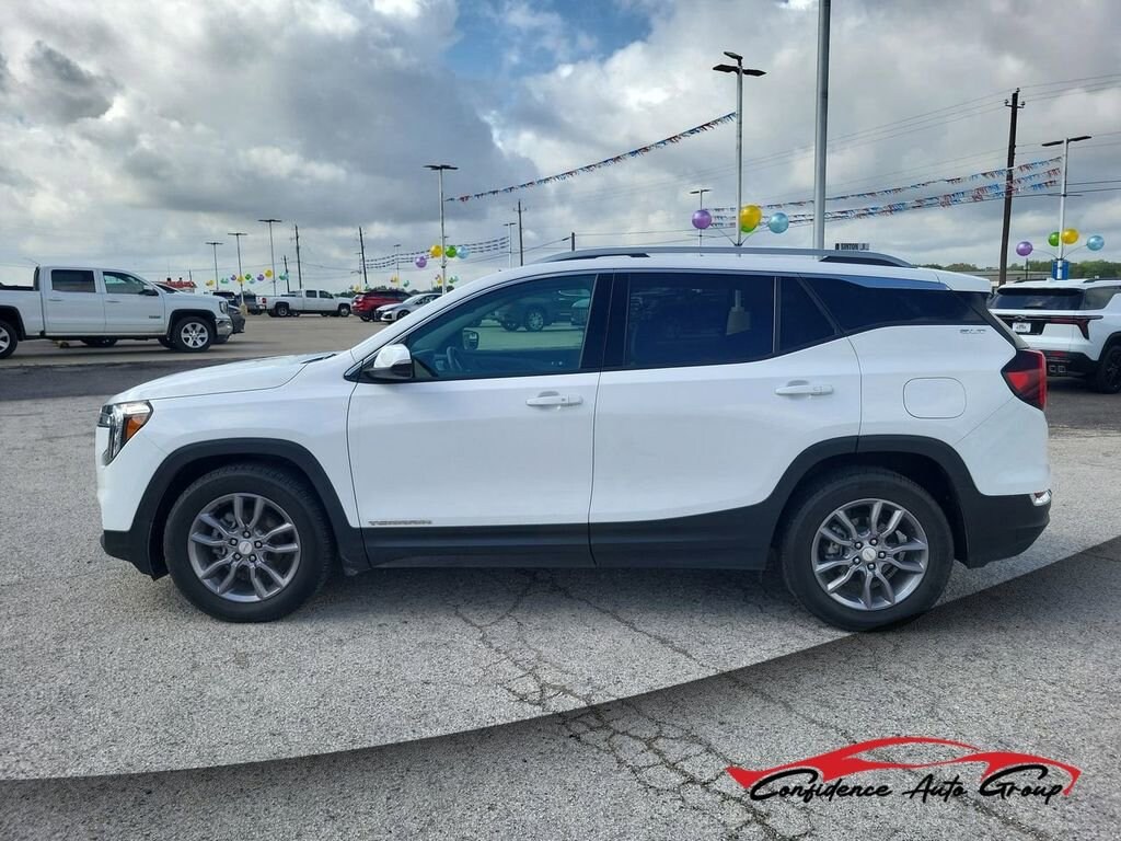 Used 2024 GMC Terrain SLT SUV