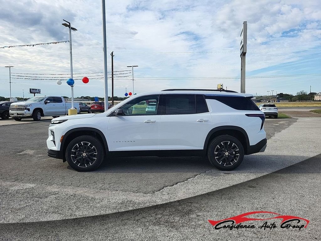 2026 Chevrolet Traverse LT's photo