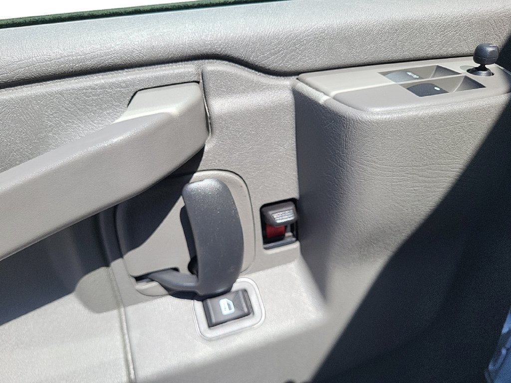 2026 Chevrolet Express Cargo Work Van - Photo 10