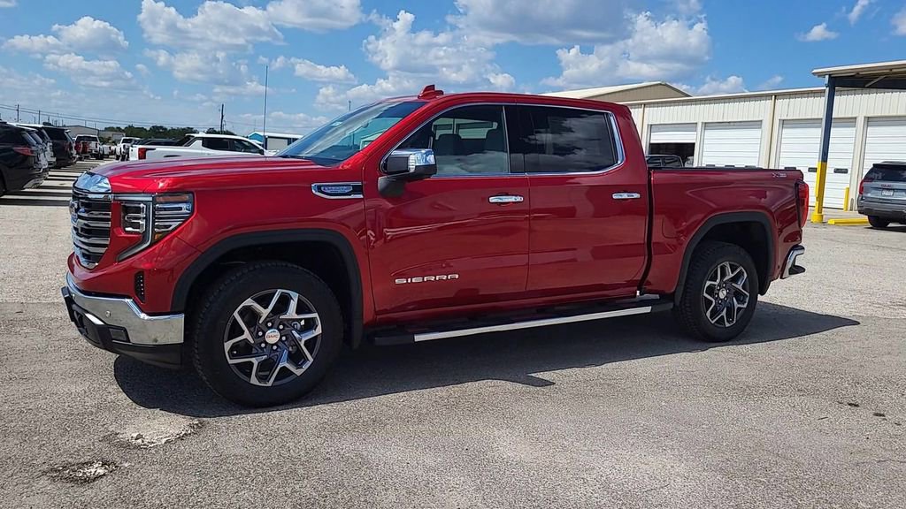 2026 Gmc Sierra 1500 SLT photo 3