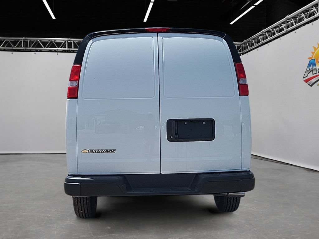 2026 Chevrolet Express Cargo Work Van - Photo 6