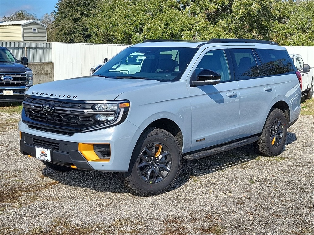 2025 Ford Expedition Tremor's photo