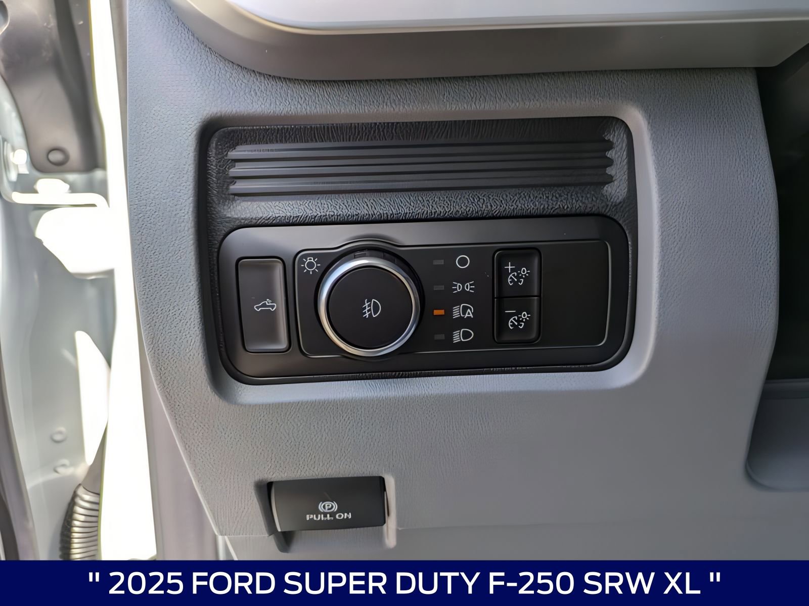 2025 Ford F-250 Super Duty XL - Photo 17