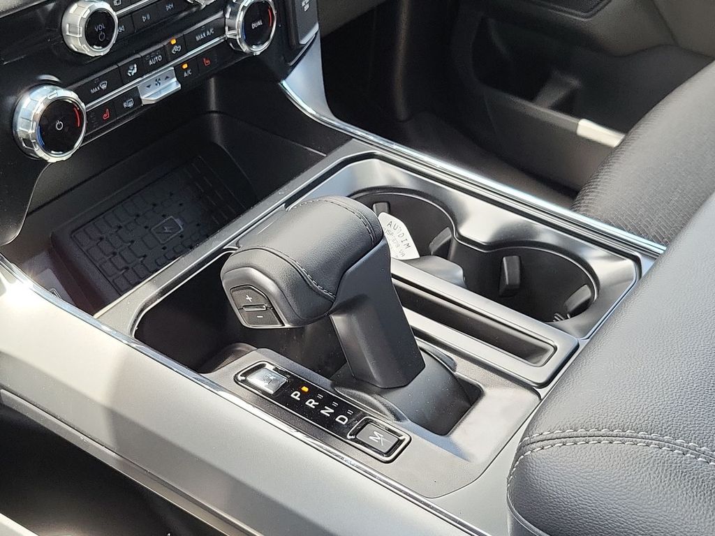 2025 Ford F-150 XLT - Photo 20