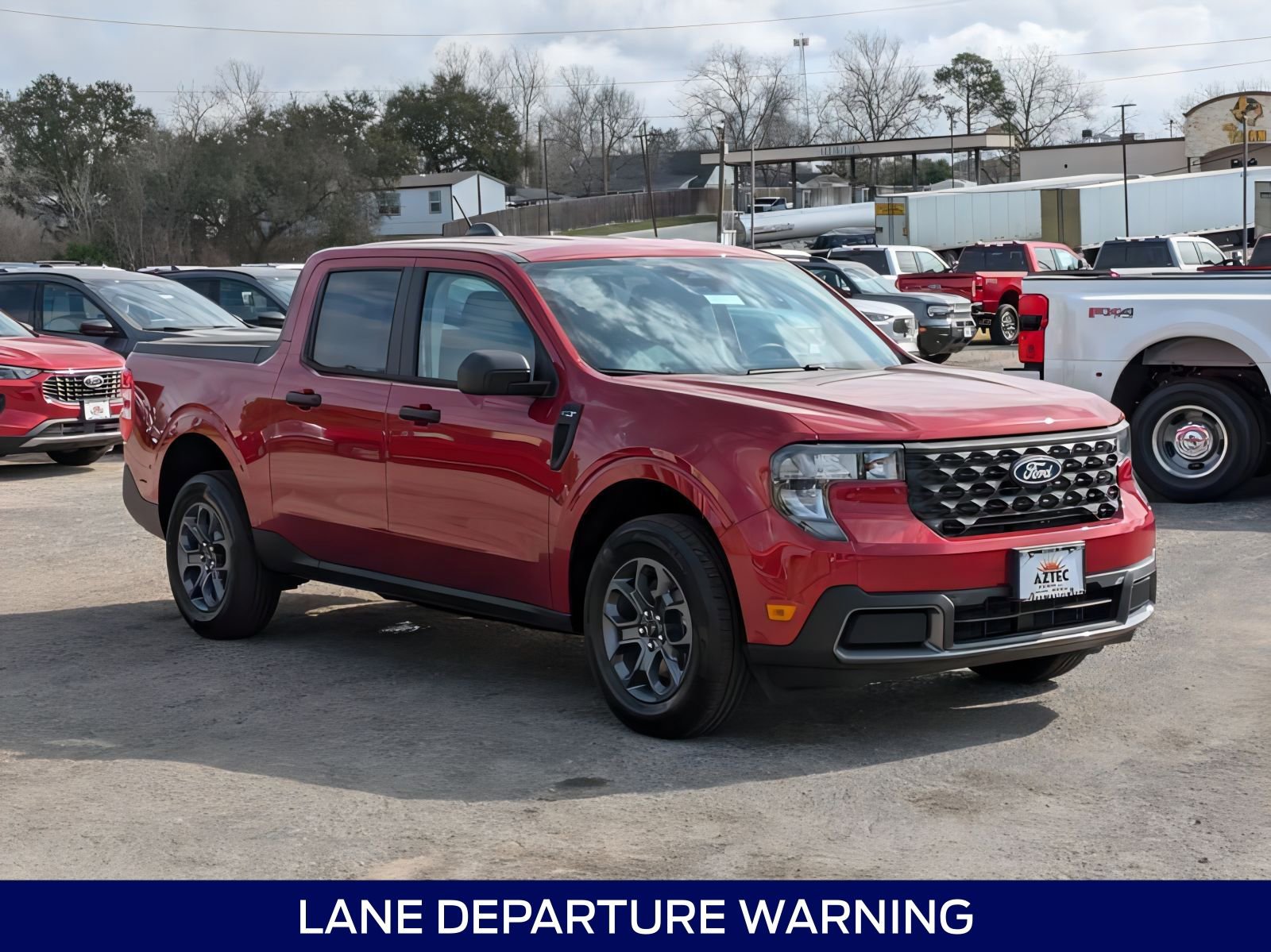 2025 Ford Maverick XLT photo 3
