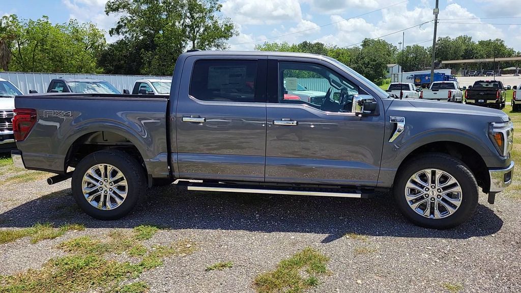 2025 Ford F-150 Lariat - Photo 9