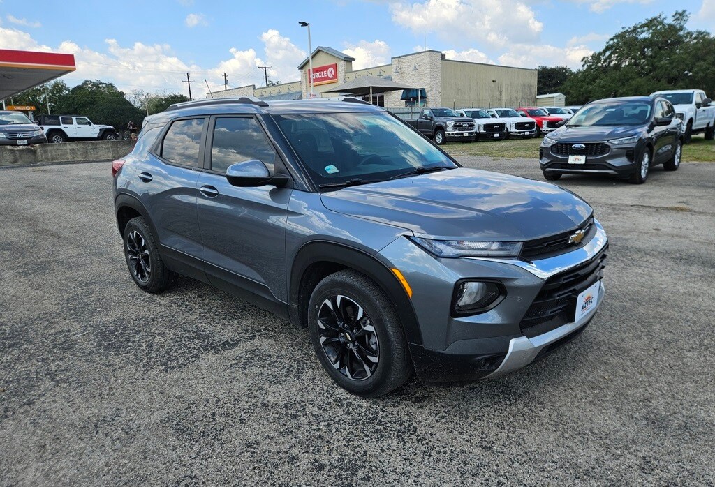 2021 Chevrolet Trailblazer LT photo 4