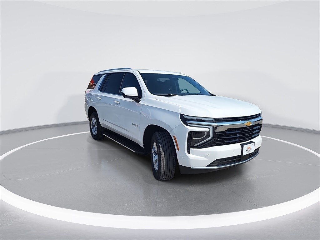 2025 Chevrolet Tahoe LS photo 2