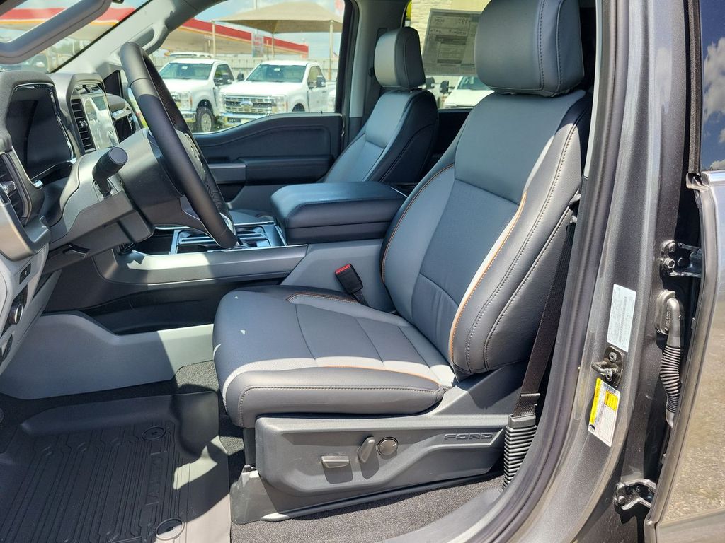 2025 Ford F-150 Lariat - Photo 11