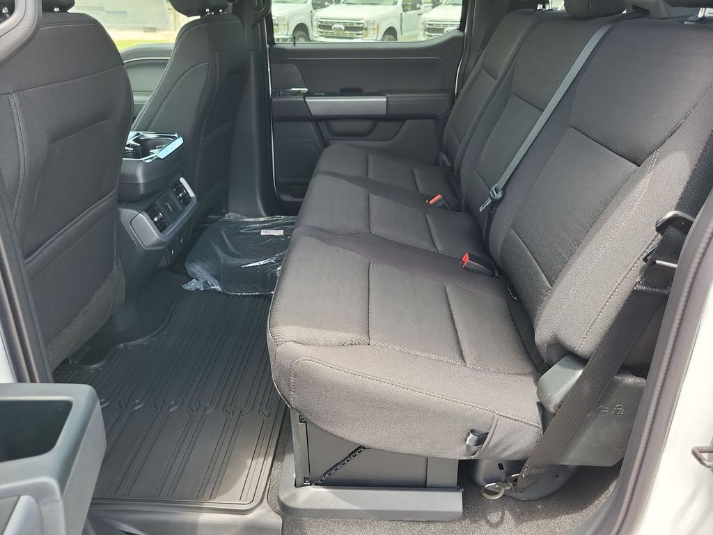 2025 Ford F-150 XLT - Photo 22