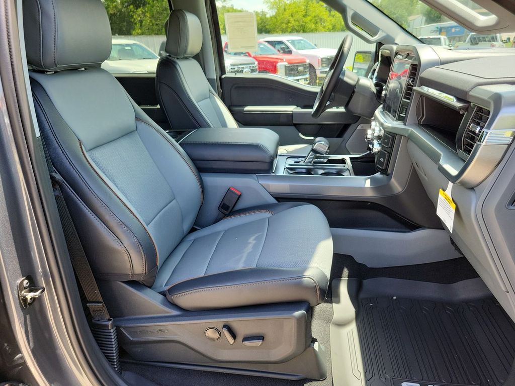 2025 Ford F-150 Lariat - Photo 24