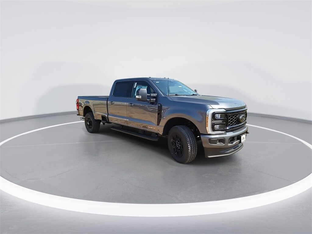 2026 Ford F-250 photo 2