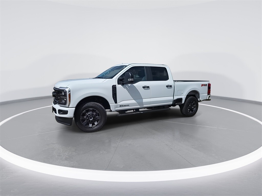 2025 Ford F-250 photo 4