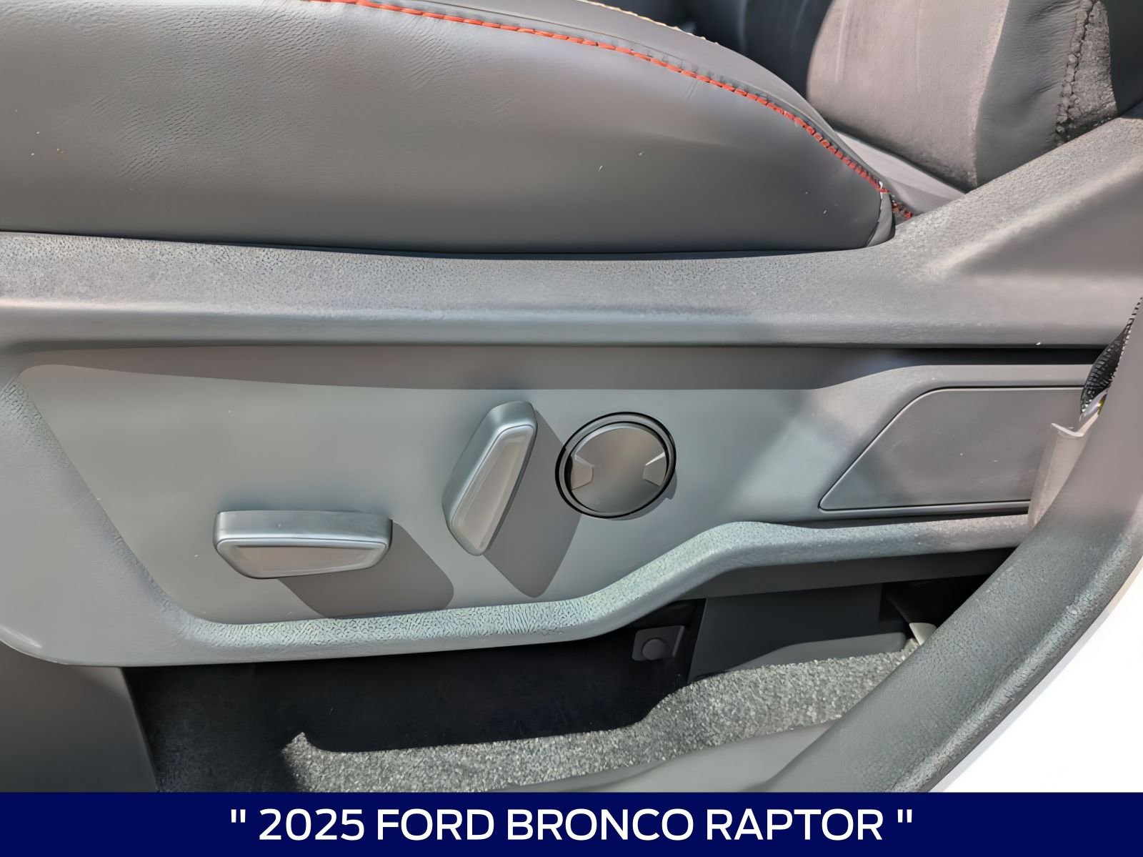 2025 Ford Bronco 4-Door Raptor - Photo 16