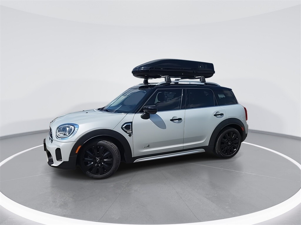 2022 Mini Cooper S ALL4 photo 3