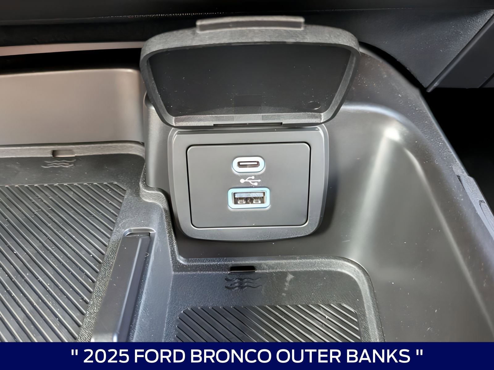 2025 Ford Bronco 4-Door Outer Banks - Photo 25