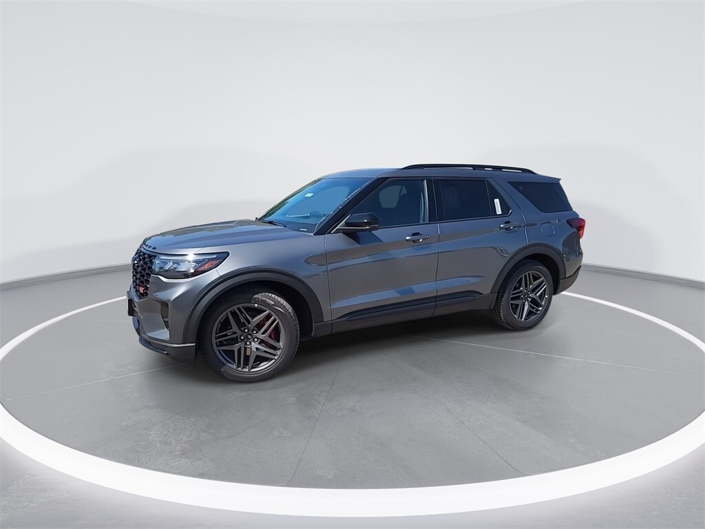 2025 Ford Explorer ST photo 4
