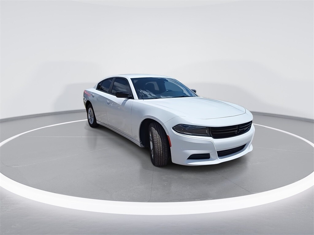 2023 Dodge Charger SXT photo 2