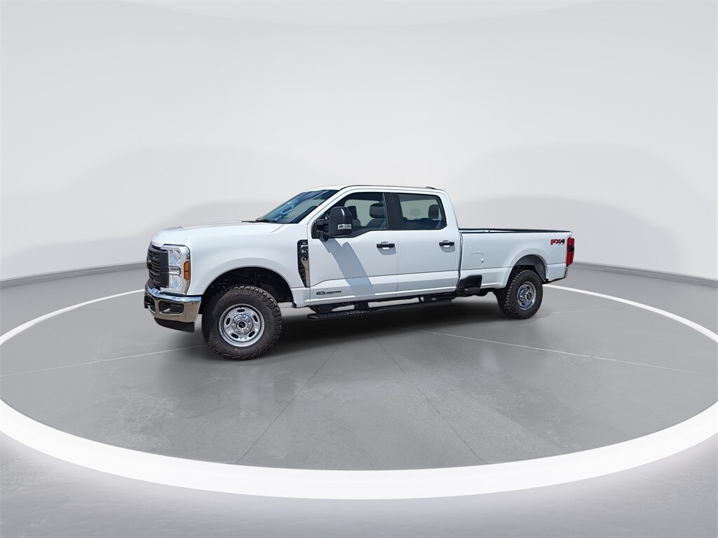 2026 Ford F-350 XL photo 4