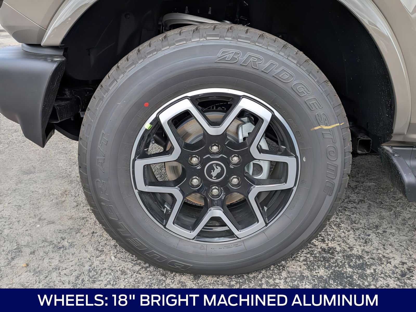 2025 Ford Bronco 4-Door Outer Banks - Photo 31