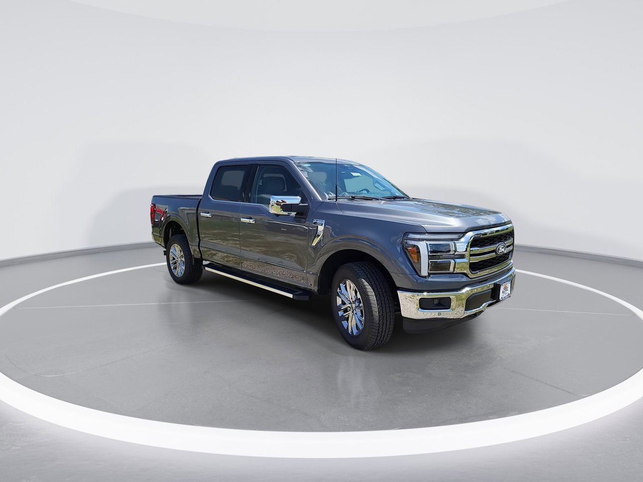 2025 Ford F-150 Lariat photo 2