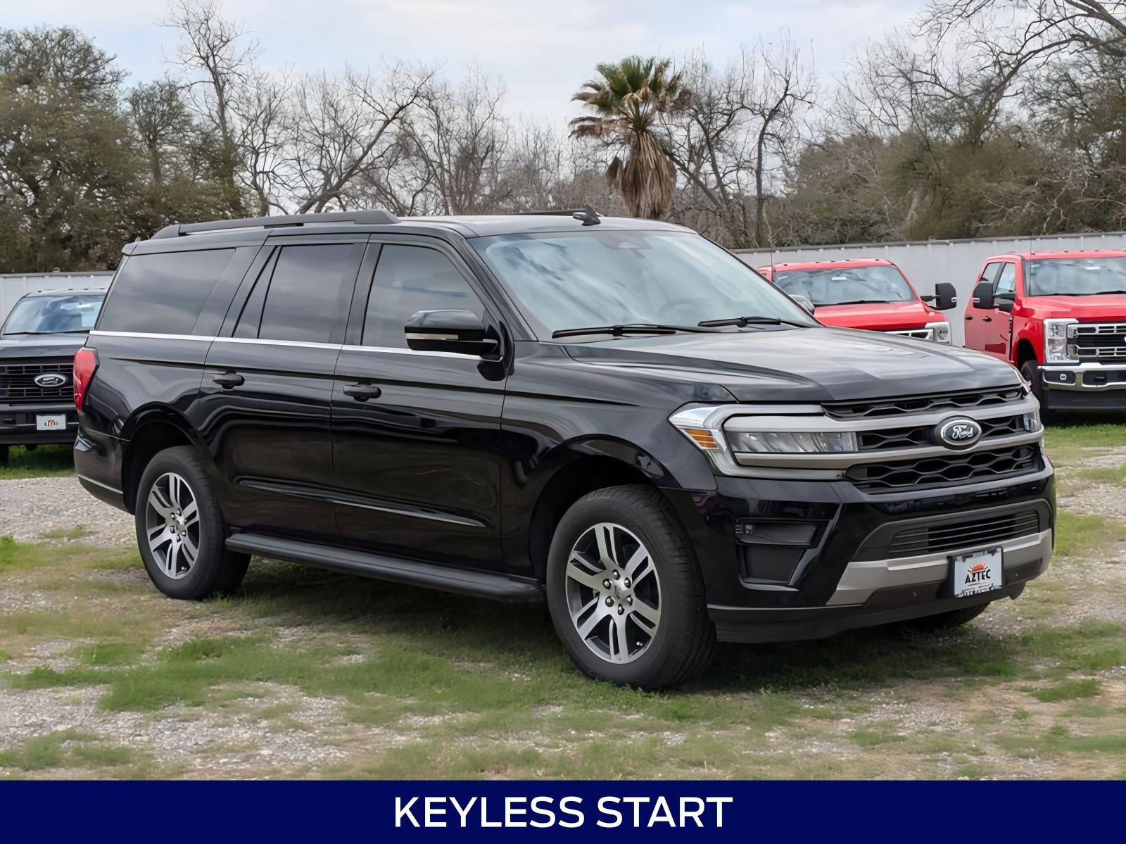 2024 Ford Expedition MAX XLT photo 3