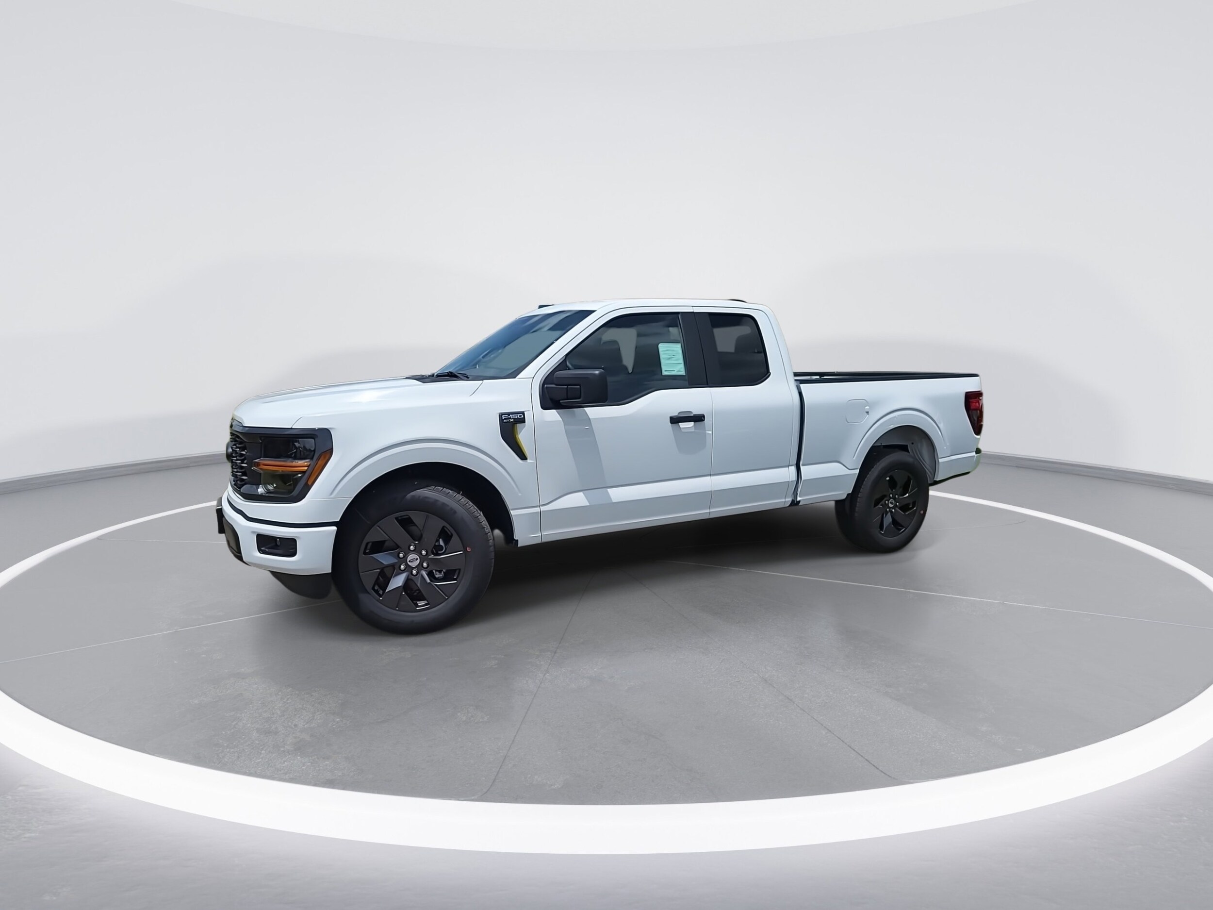 2025 Ford F-150 STX photo 4
