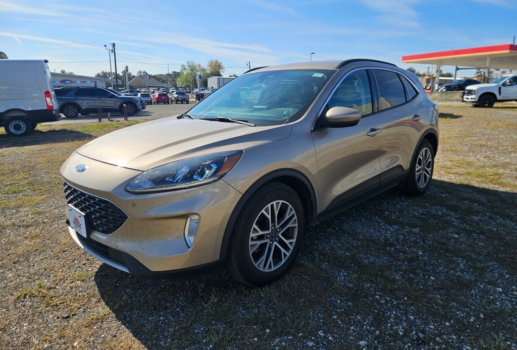 2020 Ford Escape SEL's photo