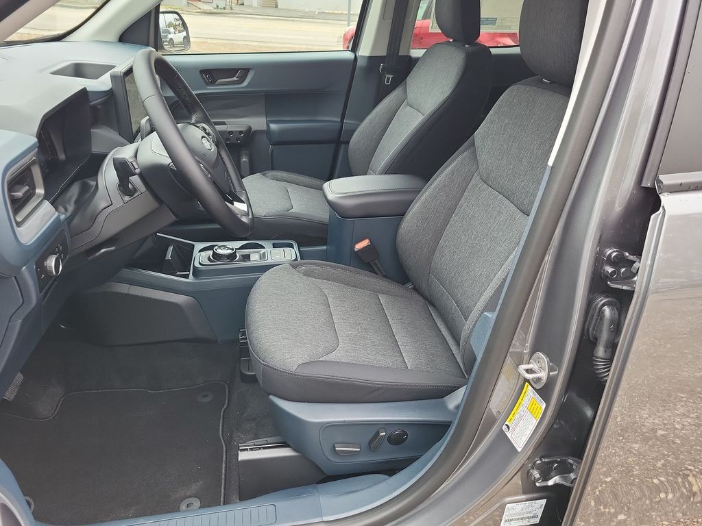 2026 Ford Maverick XLT - Photo 13