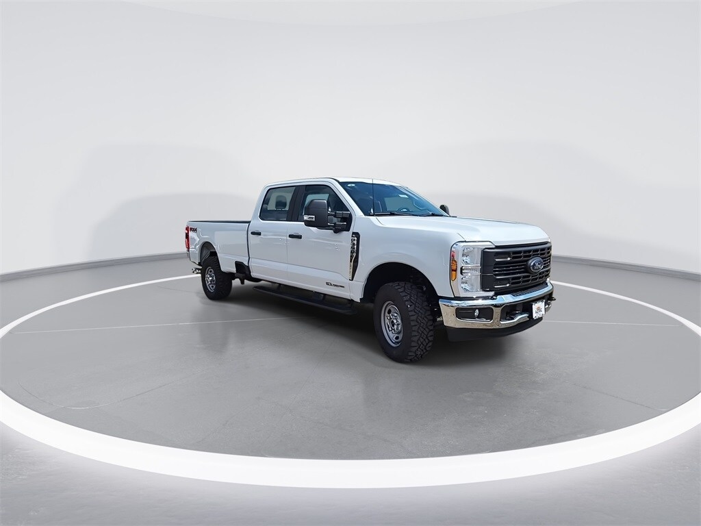 2026 Ford F-350 XL photo 2