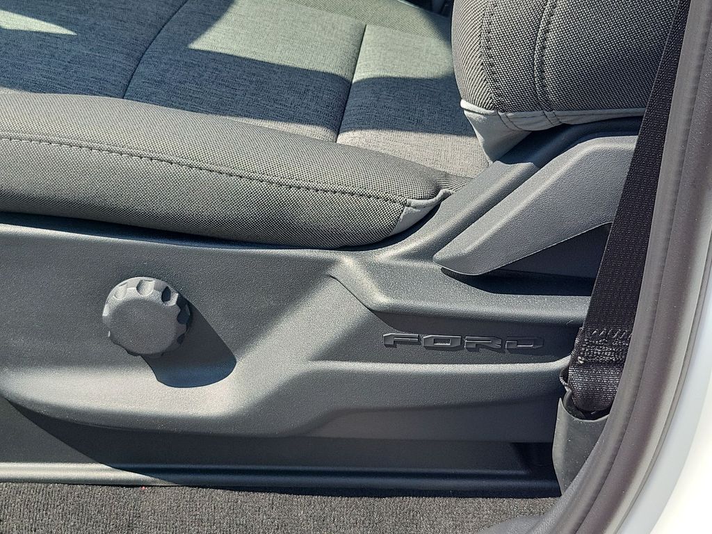 2026 Ford F-250 Super Duty XL - Photo 14