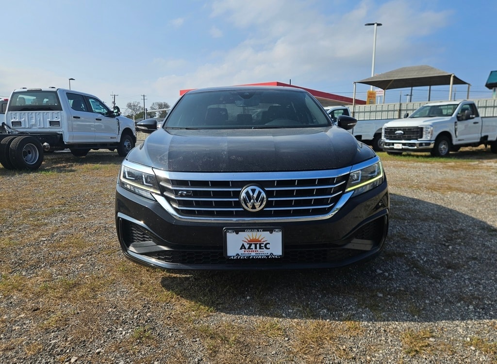 Used 2022 Volkswagen Passat R-Line with VIN 1VWMA7A32NC000990 for sale in Goliad, TX