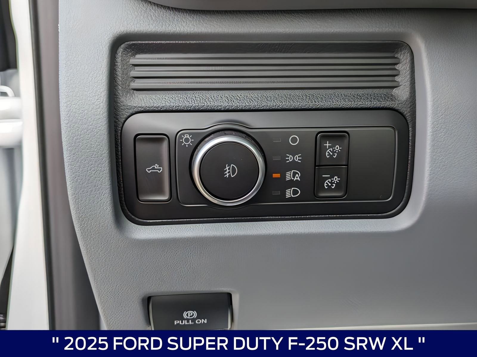 2025 Ford F-250 Super Duty XL - Photo 16