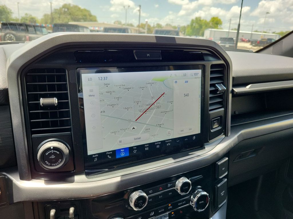 2025 Ford F-150 XLT - Photo 18