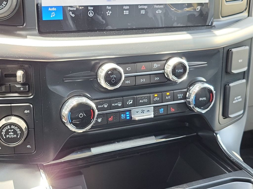 2025 Ford F-150 Lariat - Photo 19