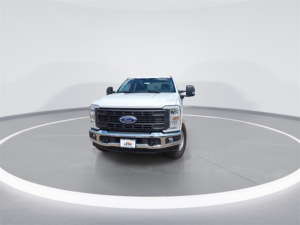 2026 Ford F-350 XL photo 3