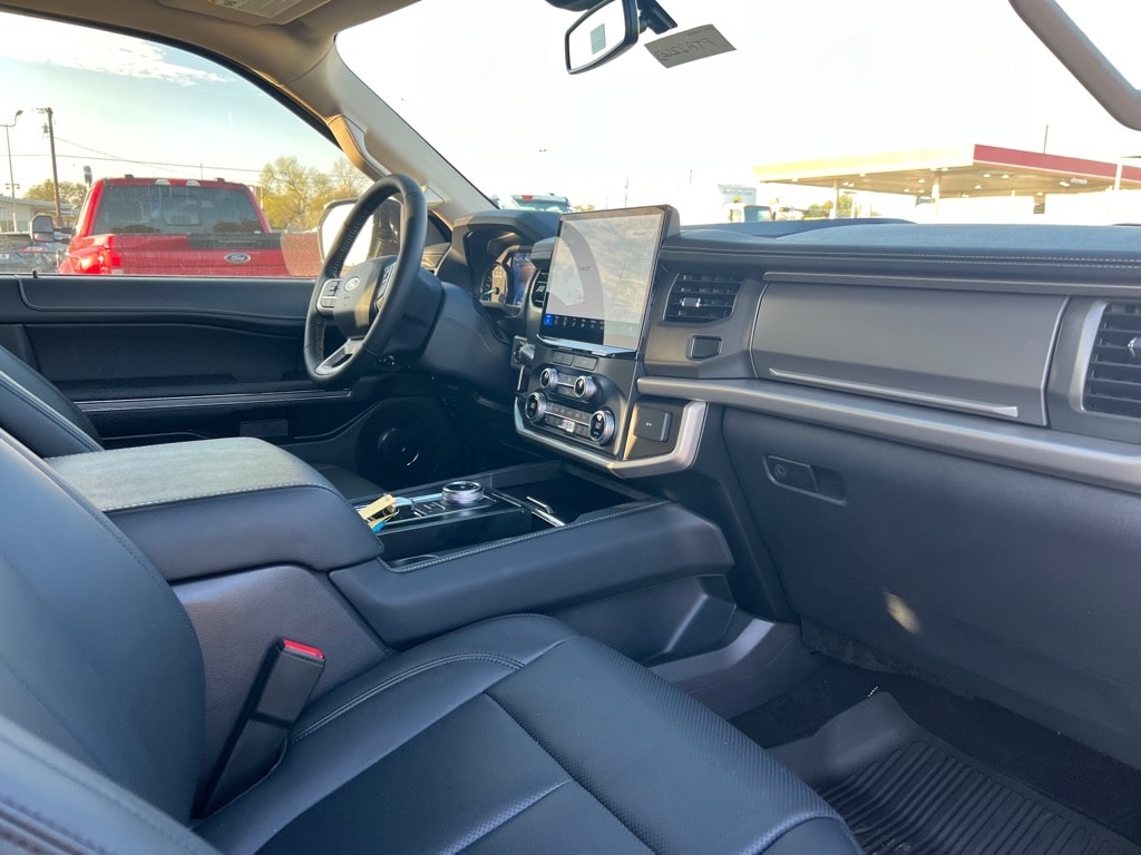 2024 Ford Expedition MAX XLT - Photo 9