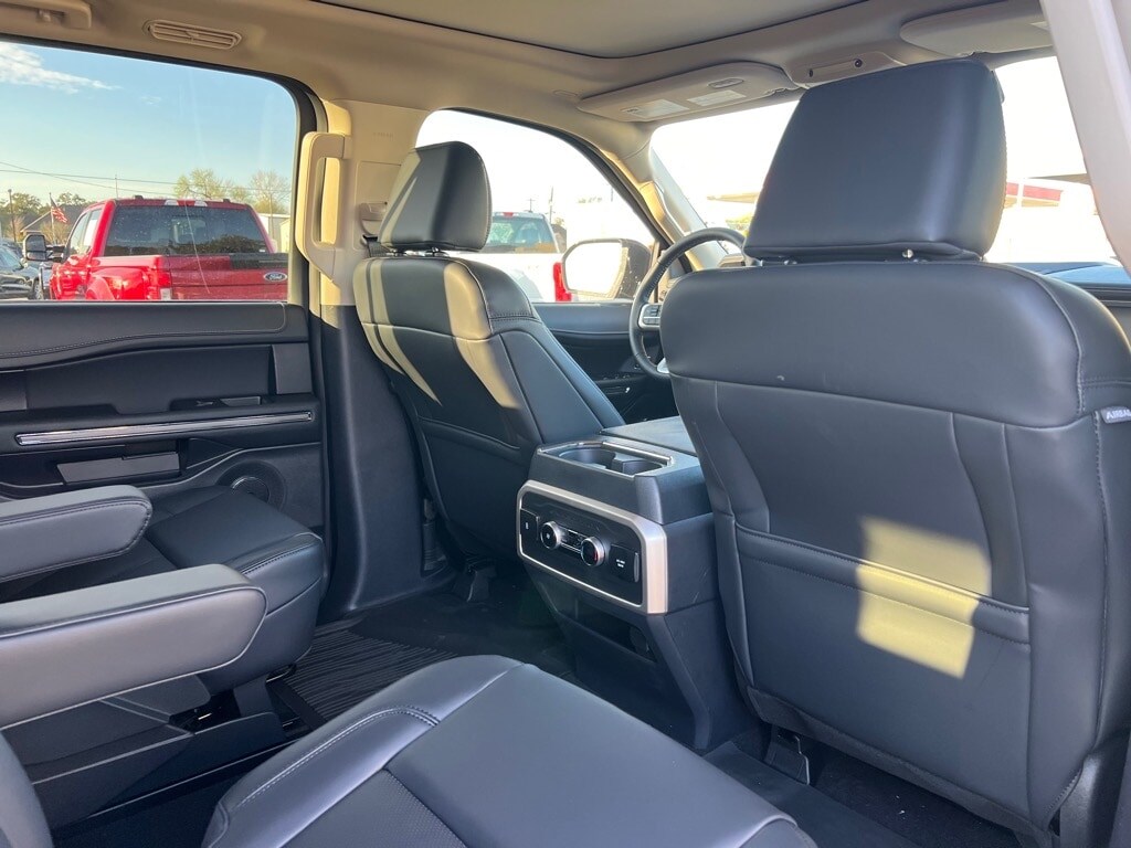 2024 Ford Expedition MAX XLT - Photo 11