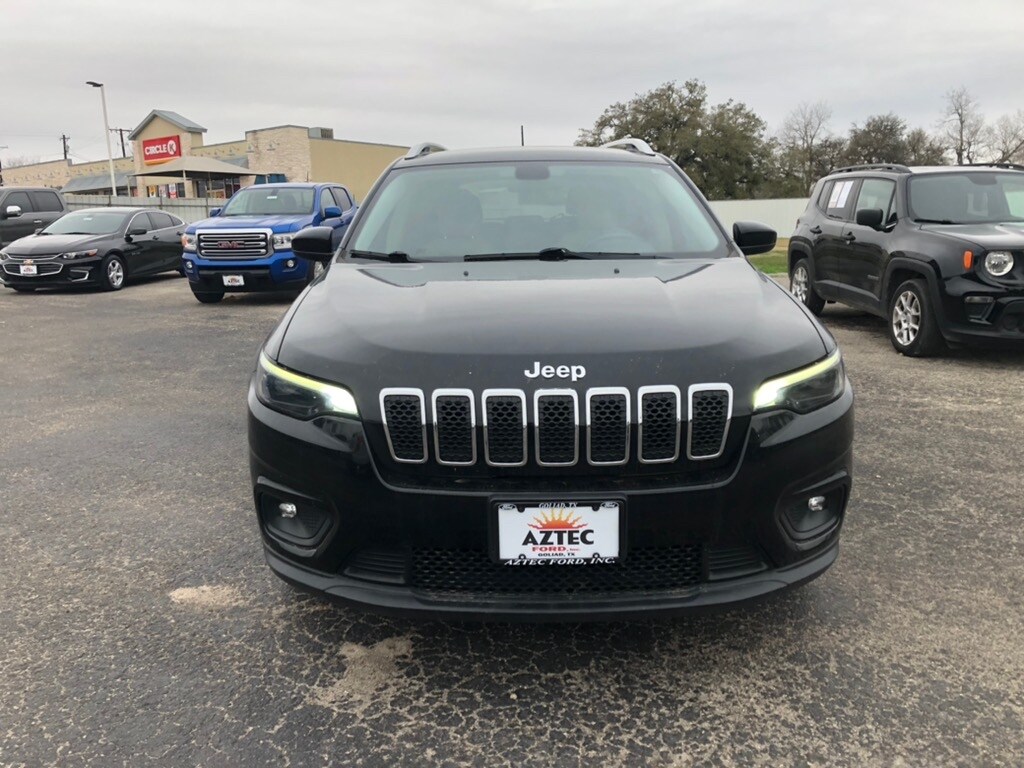 Used 2019 Jeep Cherokee Latitude with VIN 1C4PJLCB7KD262958 for sale in Corona, CA