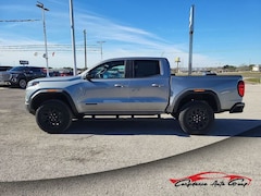 2026 GMC Canyon Elevation Truck