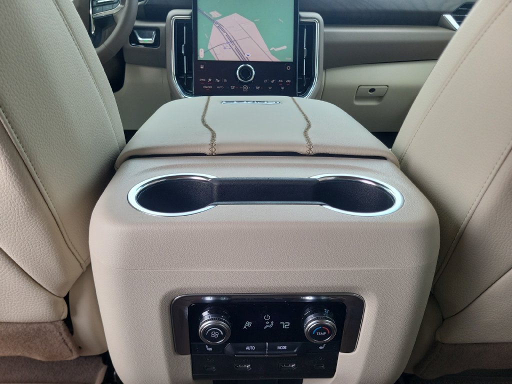 2026 GMC Yukon Denali - Photo 21