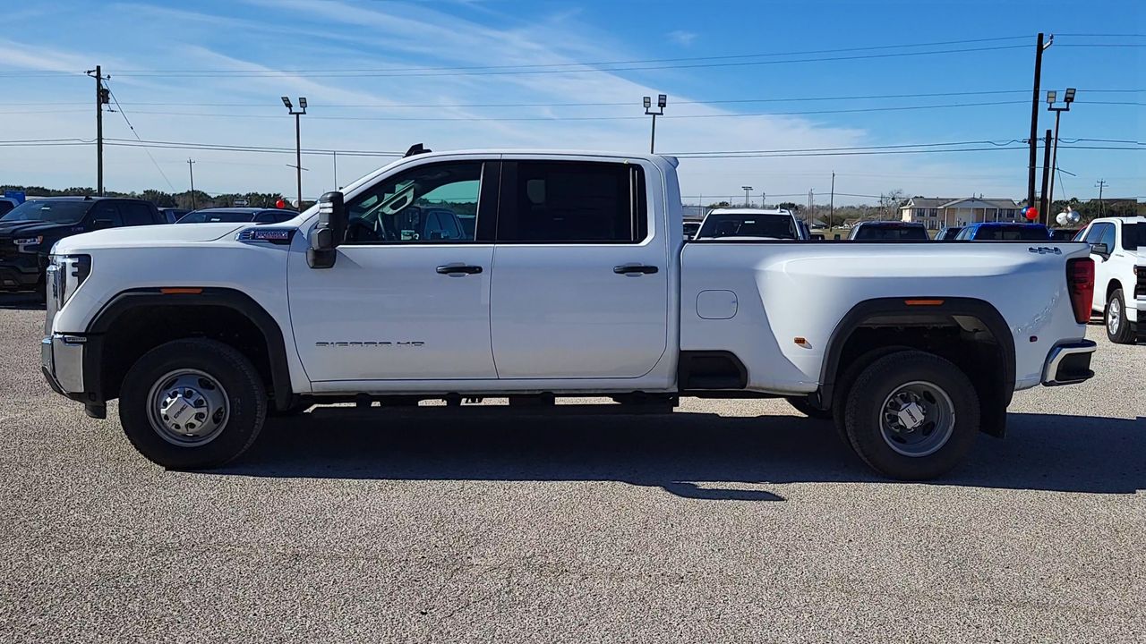 2026 GMC Sierra 3500HD Pro - Photo 28