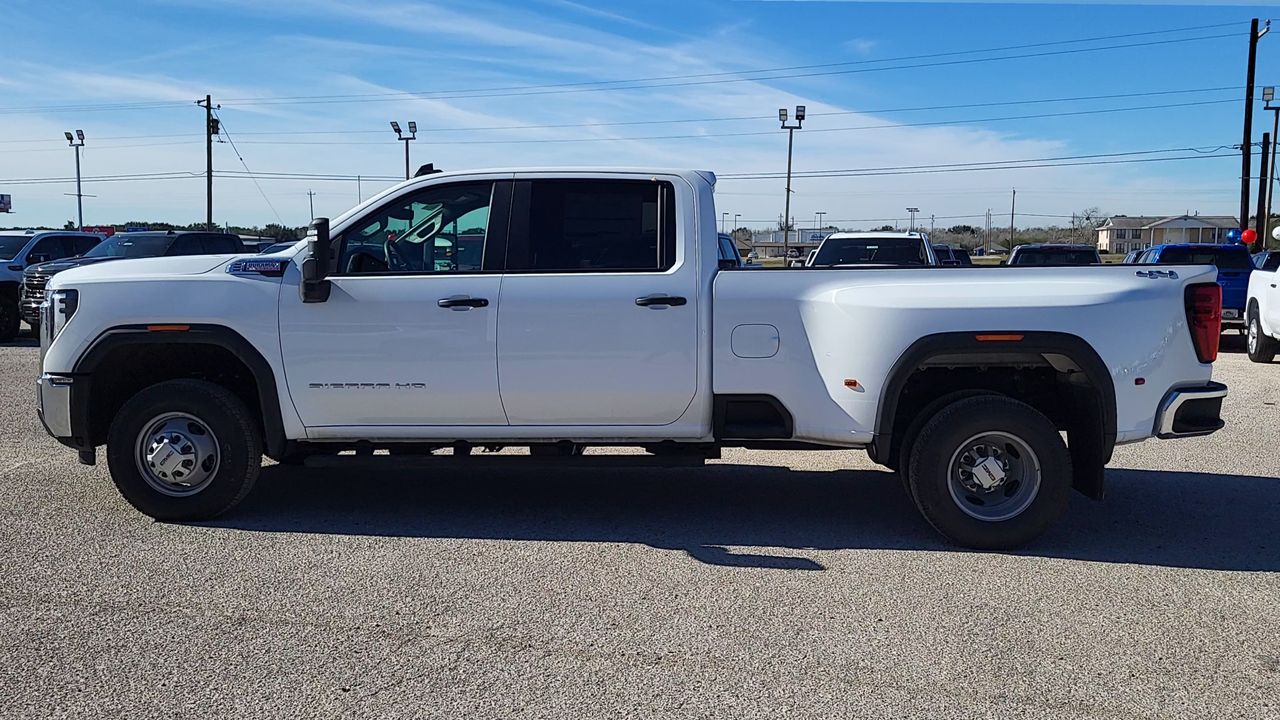 2026 GMC Sierra 3500HD Pro - Photo 29