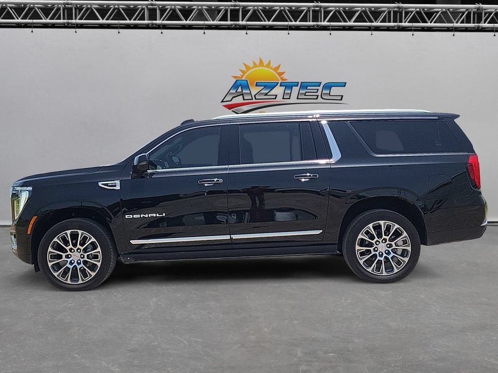2026 GMC Yukon XL Denali - Photo 8