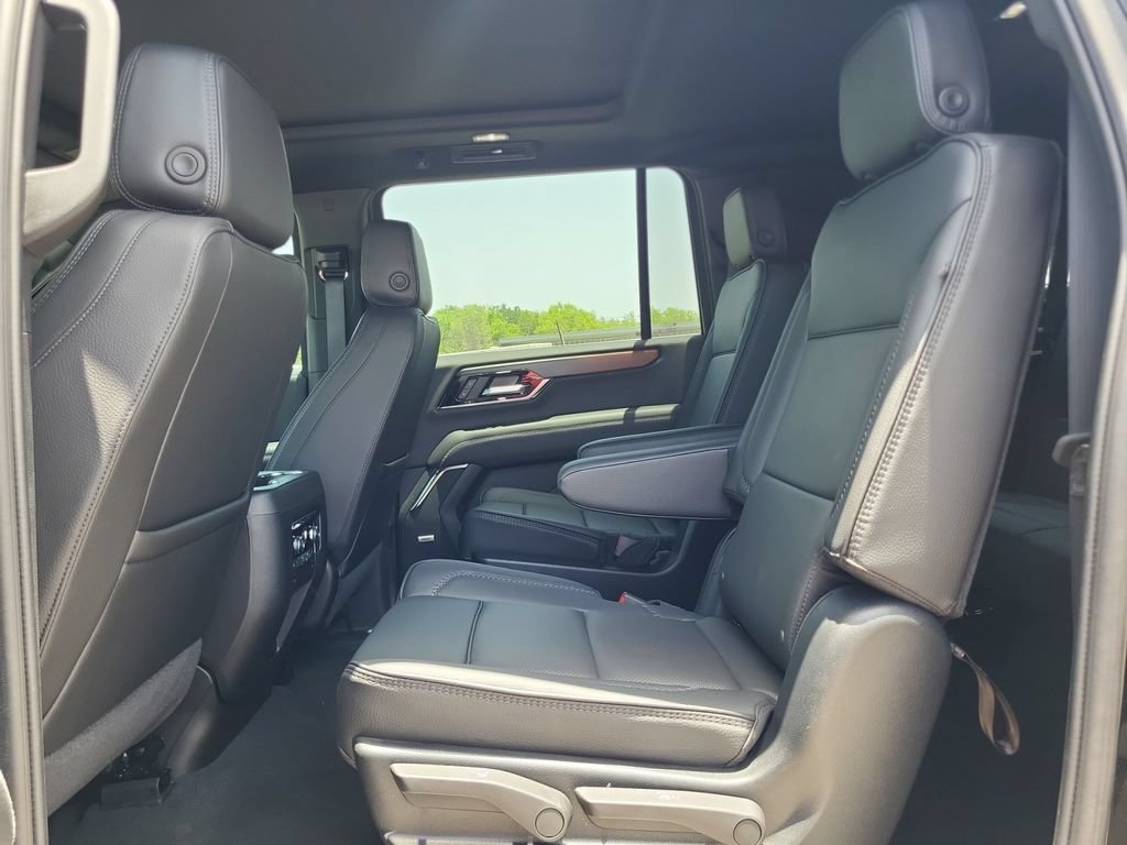 2026 GMC Yukon XL Denali - Photo 22