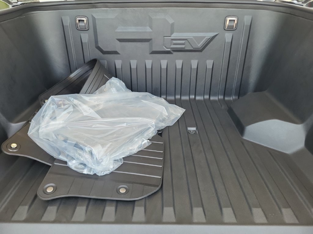 2026 GMC HUMMER EV 2X - Photo 23