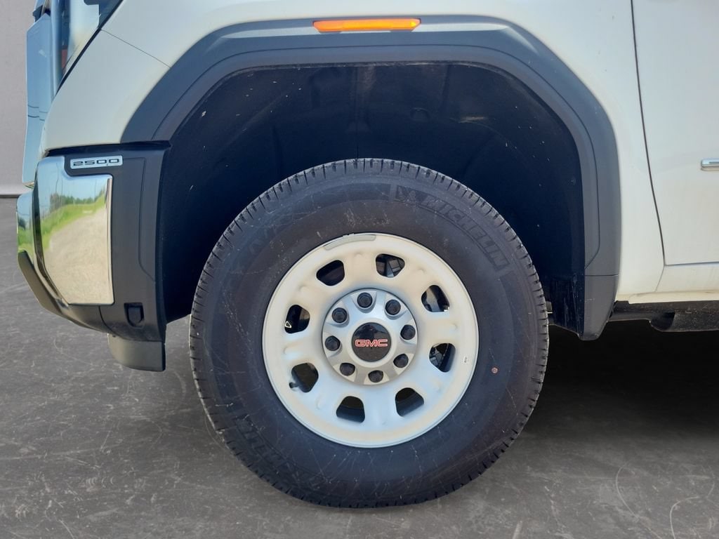 2024 GMC Sierra 2500HD Pro - Photo 9