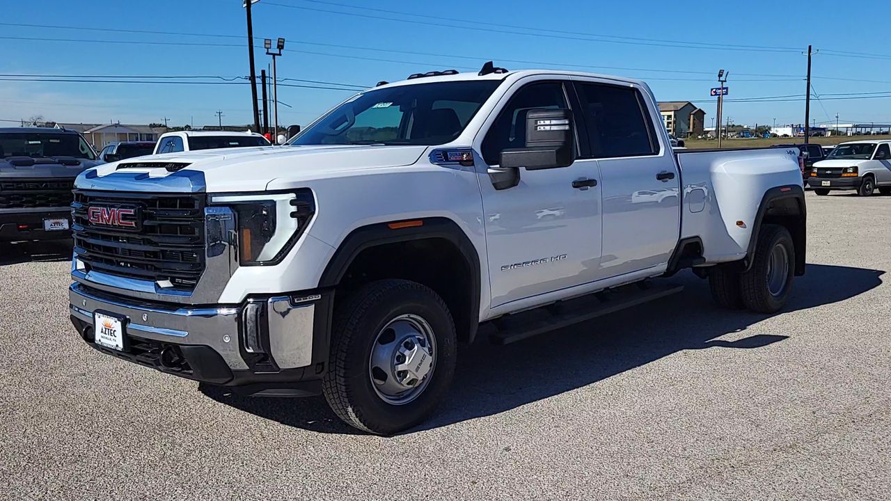 2026 GMC Sierra 3500HD Pro - Photo 27